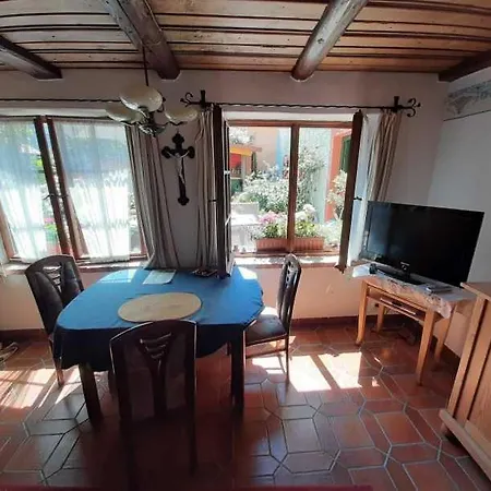 Apartman Ferienhaeuschen Rosi Brehm Hollfeld